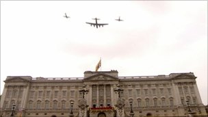 Battle of Britain Memorial Flight - Lancaster, Spitfire and Hurricane at the Royal Wedding
